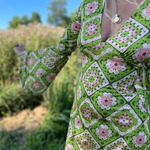 ASOS Flare Sleeve Mini Dress 💚 💖